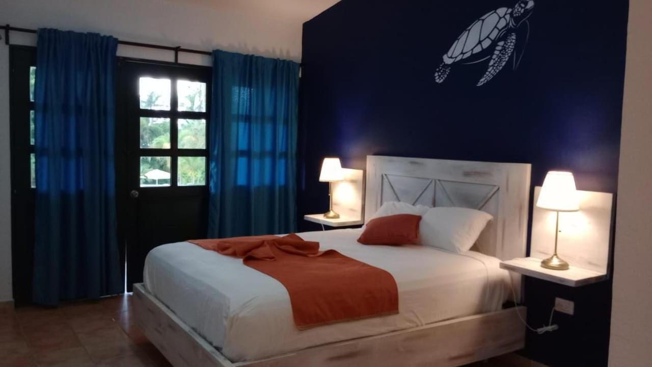 Hotel Bahia Punta Bonita Лас Терренас Экстерьер фото