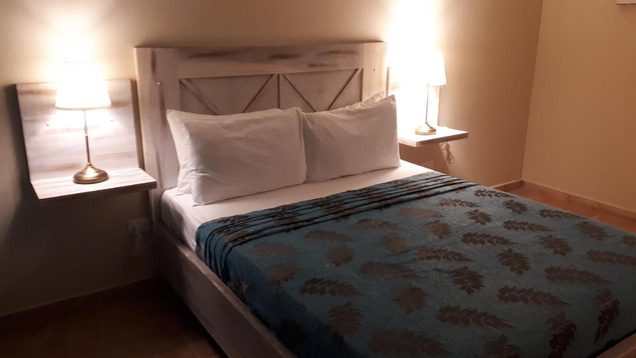 Hotel Bahia Punta Bonita Лас Терренас Экстерьер фото